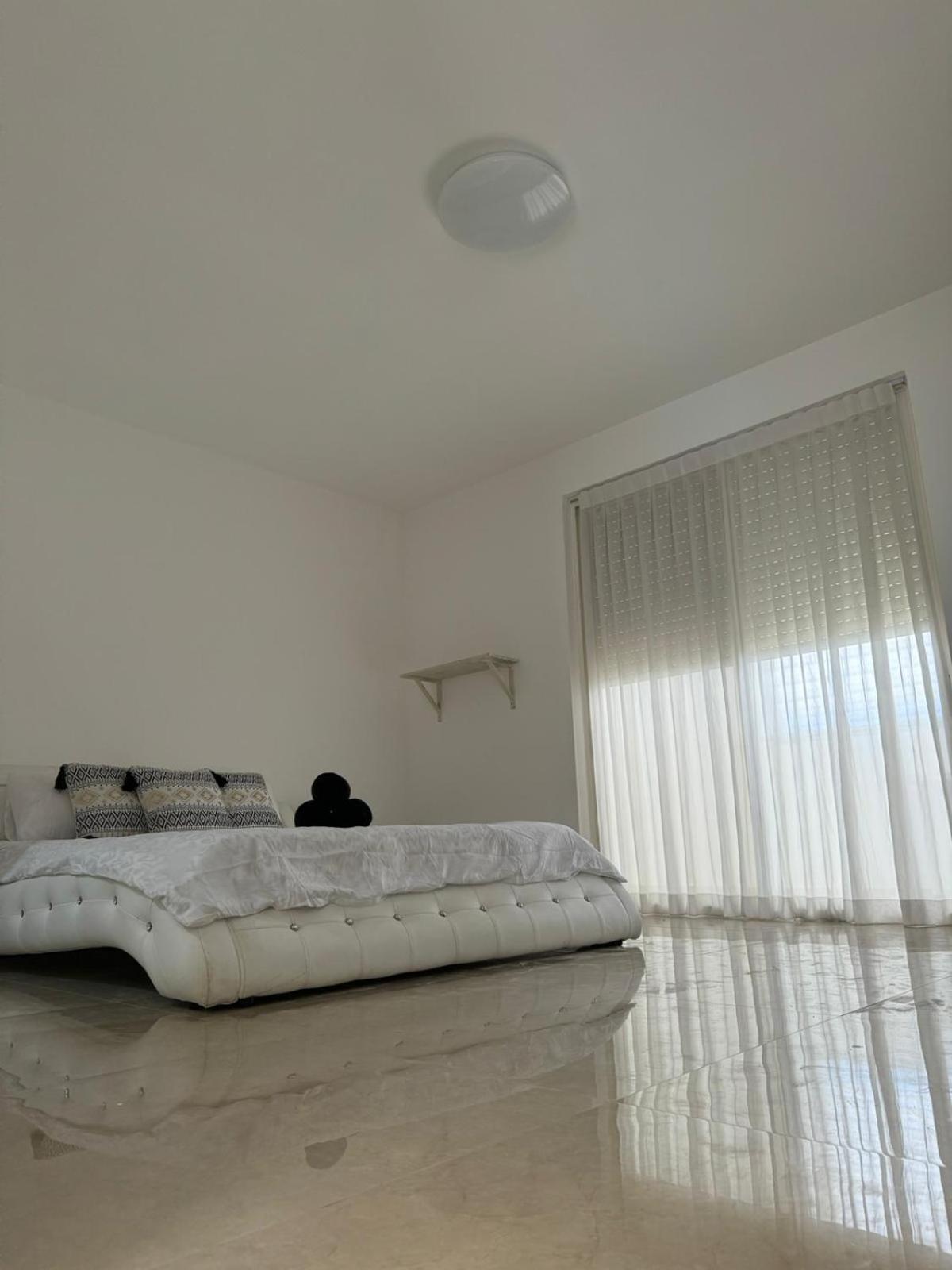 Villa Oasis Reef Near The Sea -רק משפחות
